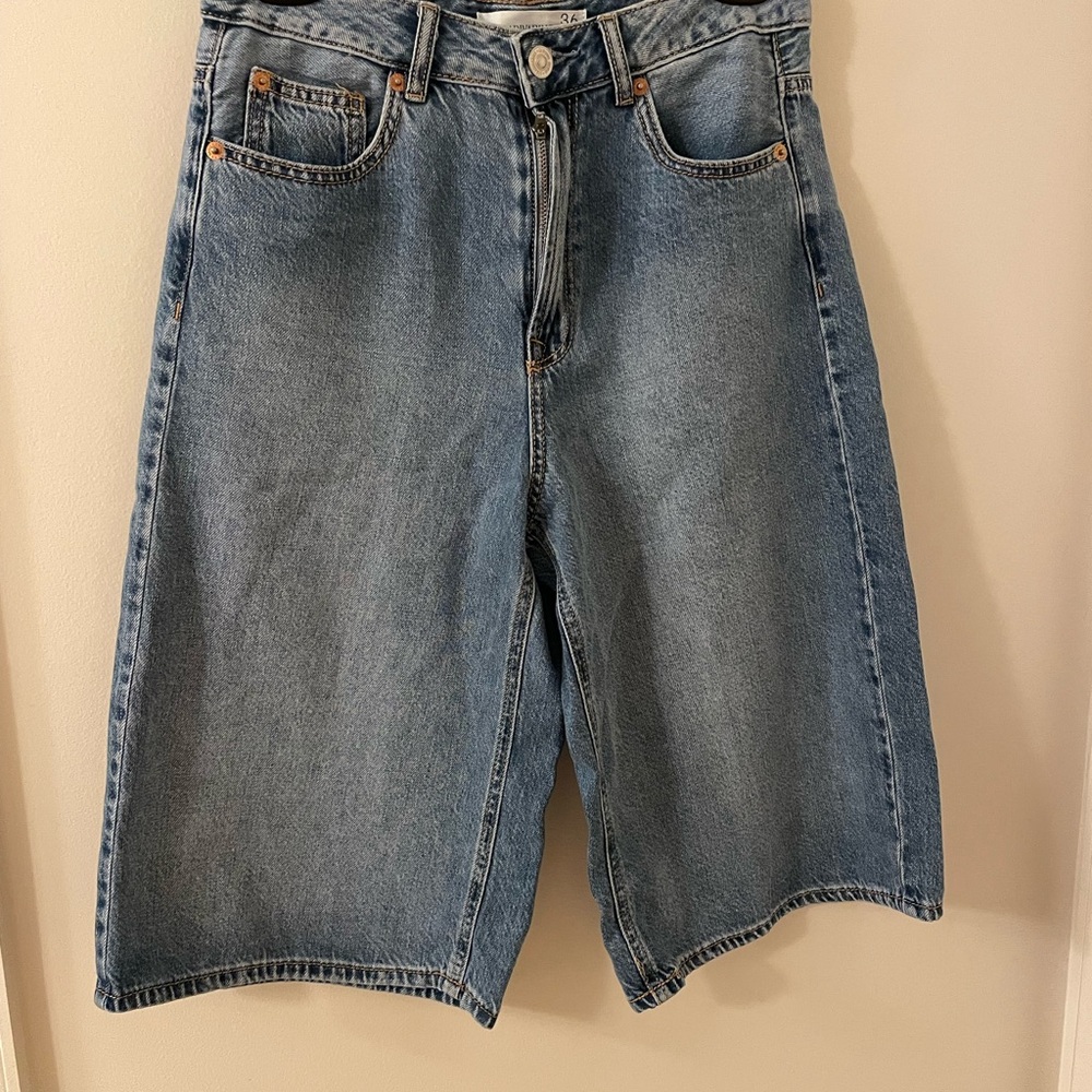 Women’s Blue Denim Bermuda Shorts from Stradivarius